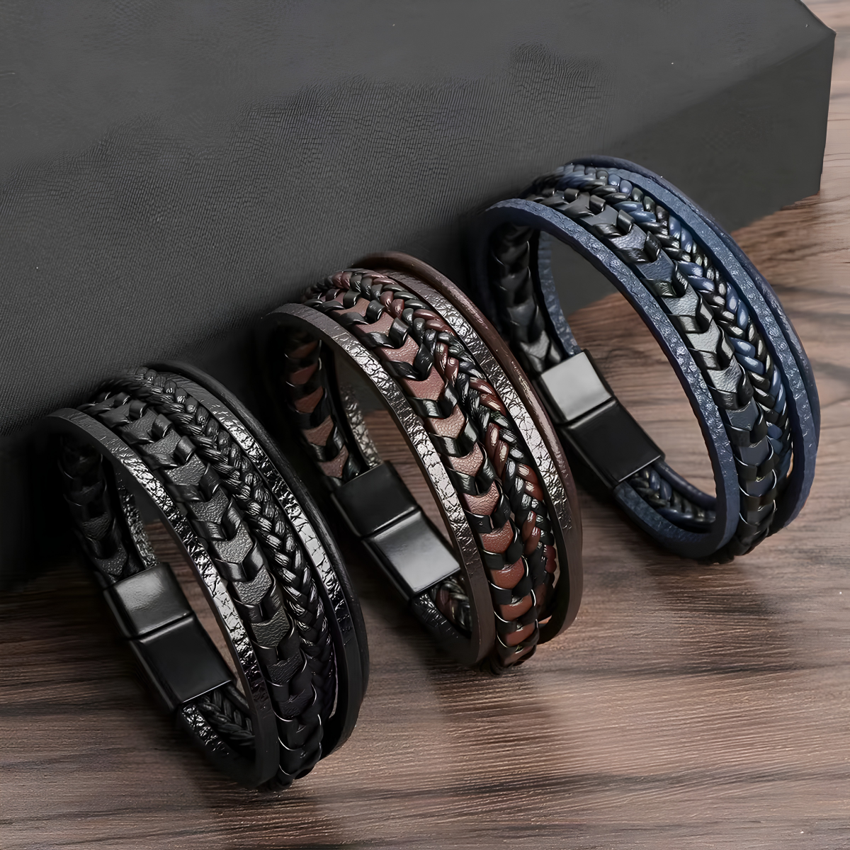 Vintage braided leather bracelet with magnetic clasp - photo 1